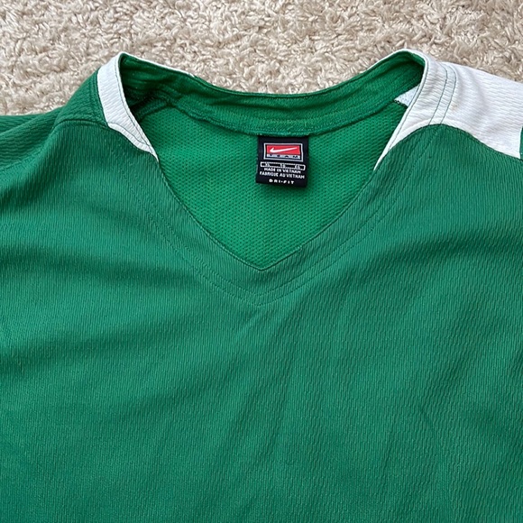 Men’s Nike Sphere Dry Kobe Bryant Mamba Green/White Dri-Fit SS Shirt SZ X-Large - Picture 2 of 10